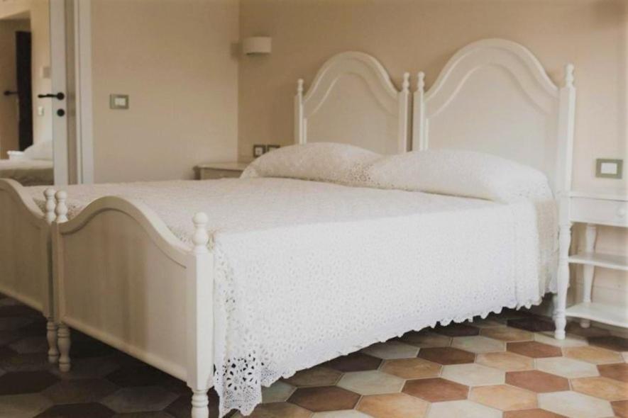 Dimora Dell'Arte Hotel Navelli Bagian luar foto