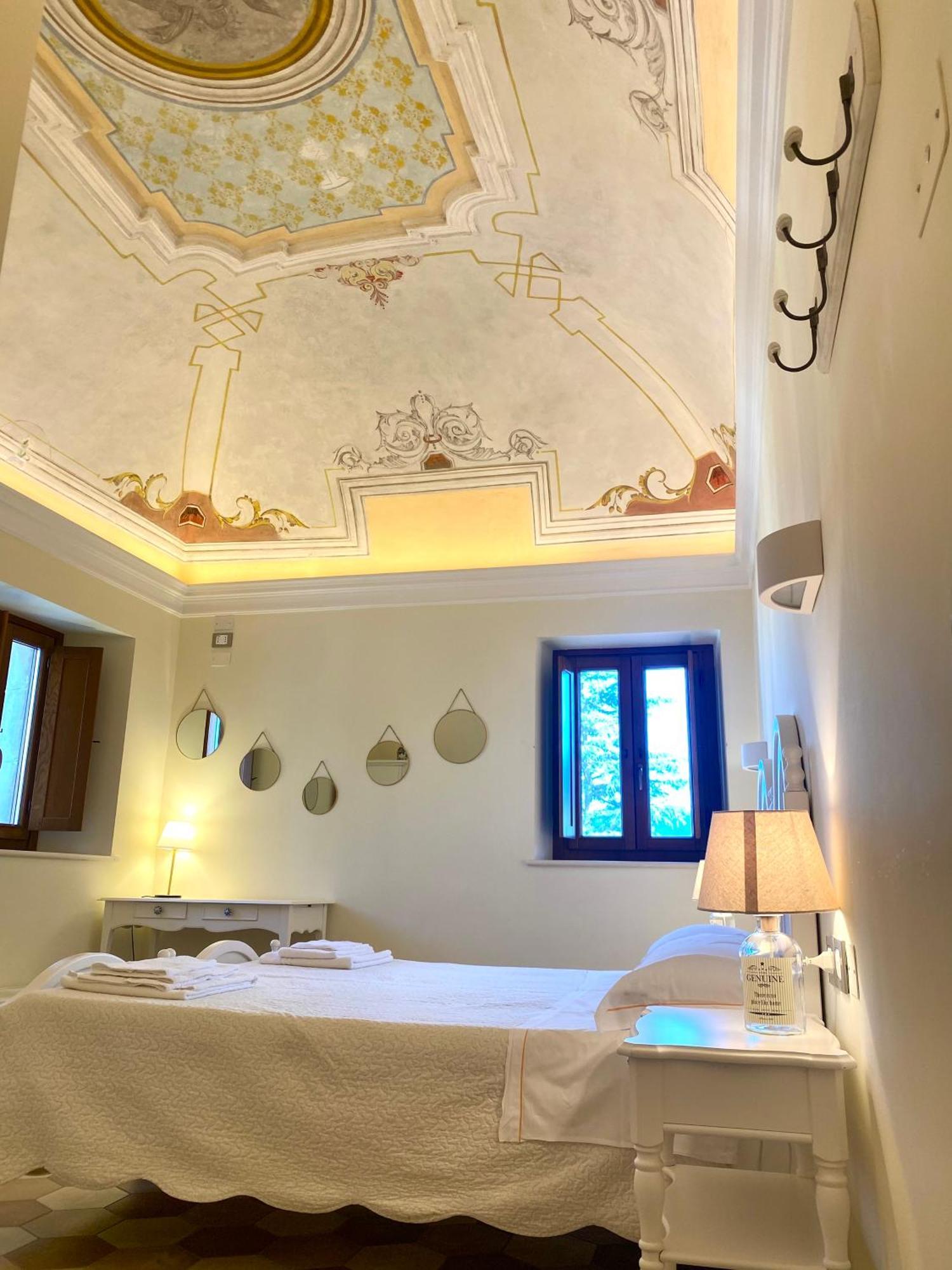 Dimora Dell'Arte Hotel Navelli Bagian luar foto