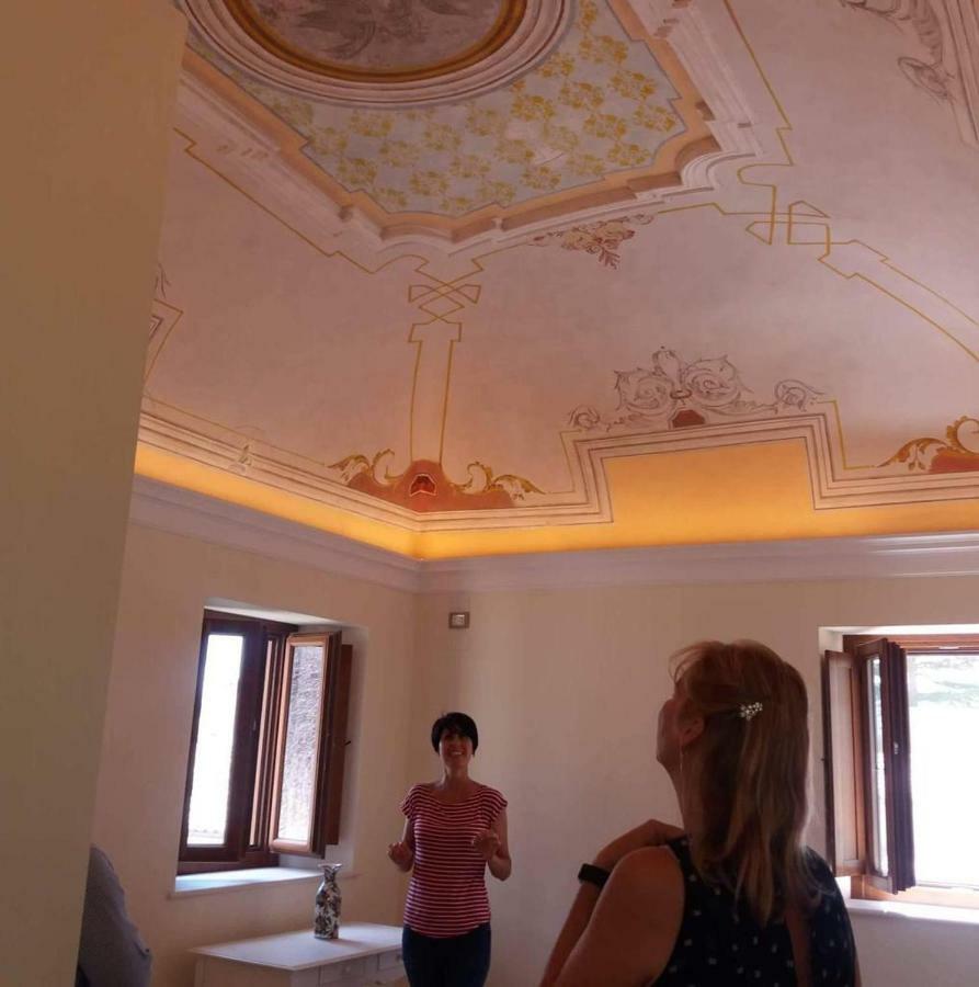 Dimora Dell'Arte Hotel Navelli Bagian luar foto